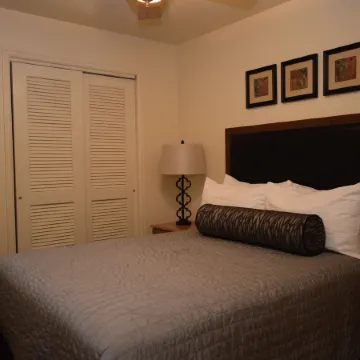 GetAways at the Lodge at Kingsbury Crossing