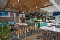 Atrion Resort Hotel - bar
