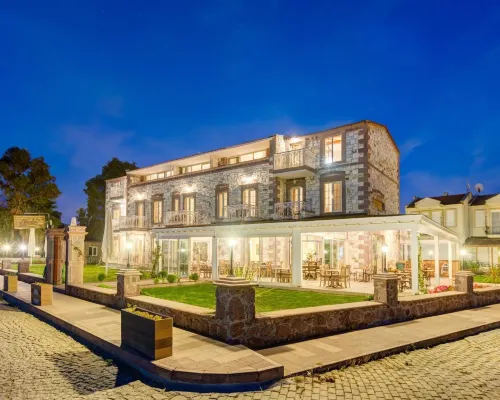 Navalia Otel Hotels in Foca