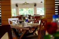 The Sanihara Hotel And Resort - servizio colazione