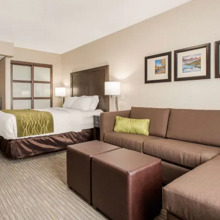 Comfort Inn & Suites