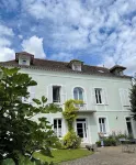 Villa Clément Sens Appart'Hotel Hotels in Sens