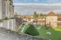 Domaine ST Germer Hotels in Trie-Château
