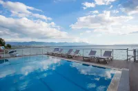 Melis Hotel Kuşadası - en bord de mer
