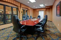 Holiday Inn Express & Suites Airport-Calgary