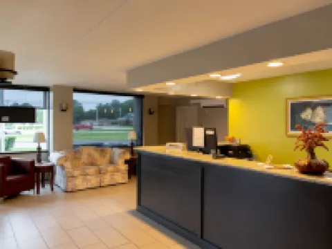 Regency Inn Hotel di Monroe County