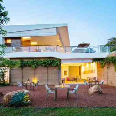 Tri Ahangama Hotel Exterior