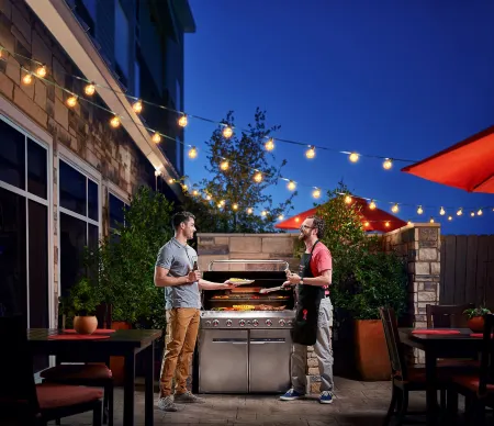 TownePlace Suites Denver Downtown Отели рядом с достопримечательностью «Ботанические сады Денвера»