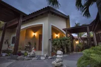 코스타 에스메랄다 빌리지 California Lighthouse 주변 호텔