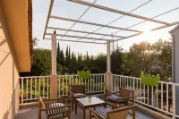 Apartment Zora فنادق في Cilipi