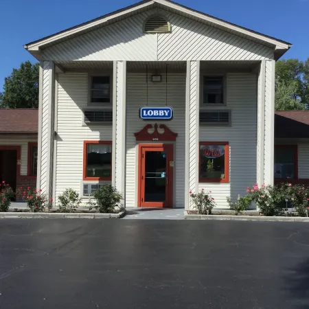 Falls Inn Ξενοδοχεία στην πόλη Trumbull County