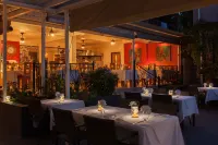 Le Repaire - Boutique Hotel & Restaurant - breakfast