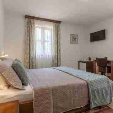 Rooms Imperial House Rooms