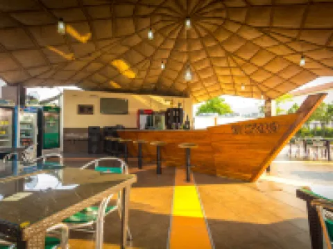 大都會酒店卡拉巴爾 卡拉巴爾酒店