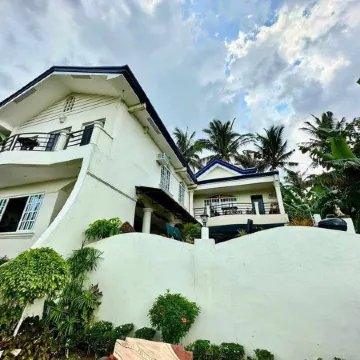 Avana Hills Tagaytay Villa