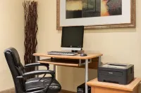 Days Inn by Wyndham Edmonton Downtown - Business
