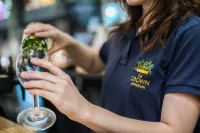The Crown - bar
