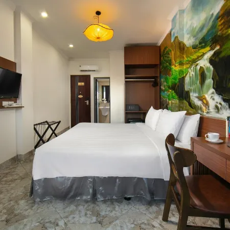 Hanoi la Cascada House & Travel Отели рядом с достопримечательностью «Старый мост Лонгбьен»