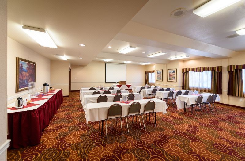 Crystal Inn Hotel & Suites - Great Falls photo 3