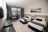 Krystal Monterrey Hotels in Монтерей