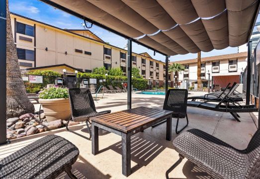 엘리스 아일랜드 호텔 카지노 & 브루어리