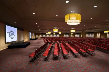 MotorCity Casino Hotel Отели рядом с достопримечательностью «Joe Louis Monument»