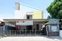 RedDoorz Near Gor Wisanggeni Hotels in Tegal