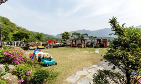 Opirus Pension Отели в г. Янпхён