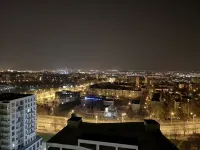 Easy Rent- Sky Free Parking, Hala Globus, 24h Check-in, Zana