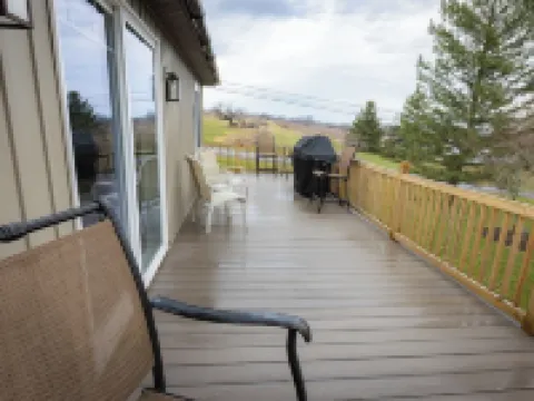 Peaceful Hilltop Retreat Near Keuka Lake & Wine Trails Hotels in Jerusalem