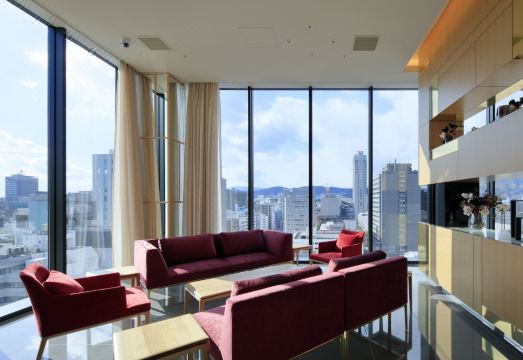 1. 칸데오 호텔 히..