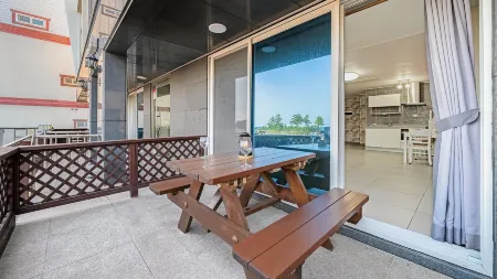 Yangyang Oceanvibe Отели рядом с достопримечательностью «Yangyang Surfyy Beach»