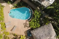 Hôtel Iloma - Pools