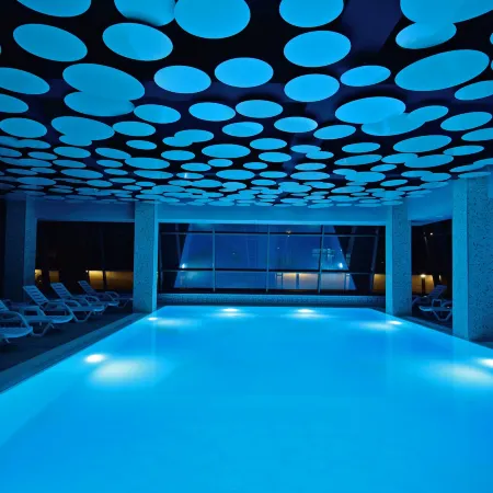 The Grand Gloria Hotel