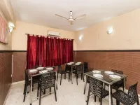 Malik Guest House Các khách sạn gần Đài tưởng niệm Shaheed