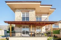 Likya Karya Villaları - con vista montagne