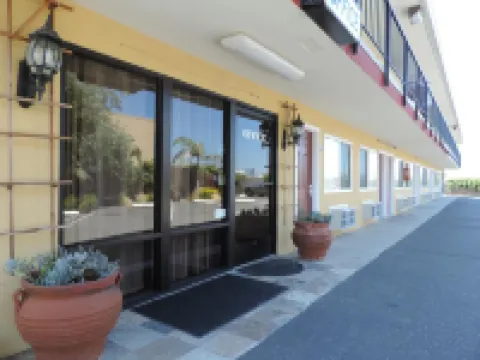 Lotus of Lompoc - A Great Hospitality Inn Hoteles en Lompoc