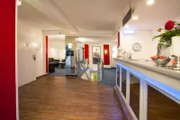 Ina Hotel Royal