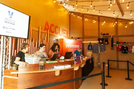 Maison LeBreux - Motel Отели в г. Гаспе