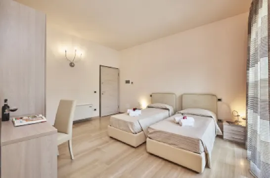 ドムス イル パリオ B&B マンジャの塔周辺のホテル