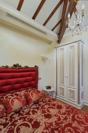 Maison des Barons Отели рядом с достопримечательностью «Musee Prieure du Vieux Logis»