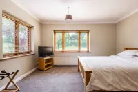Host Stay Millwood
