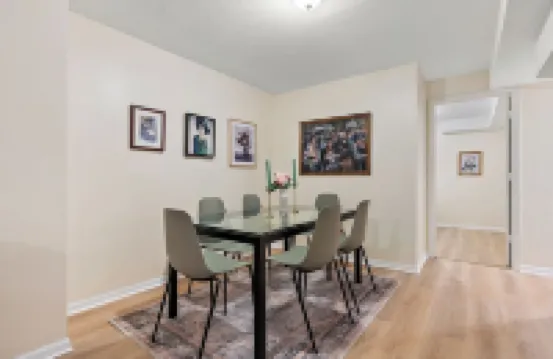 St. Paul Speakeasy - King Bed