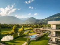 Dolomitengolf Suites Hotels in Lienz