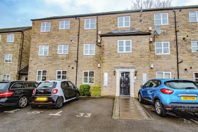 Ripley House by Smart Corporate Stays Hotels near The Ripley War Memorial