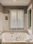 La Belle Provence - Hot Tub