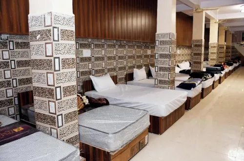 Tirupati Balaji Inn Bageshwar Dham Hotels in Chhatarpur