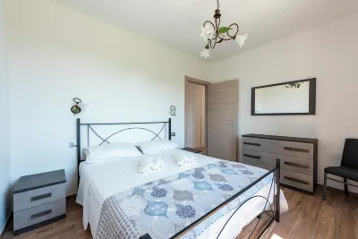 Joivy Villa Guanna - Charming Flat with Garden Hotel in zona Punta Baffe - Punta Moneglia - Val Petronio
