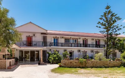 Anthi Studios & Apartments Отели в г. Agios Nikolaos