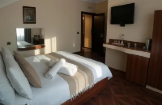 Hotel Shadervan  otelleri